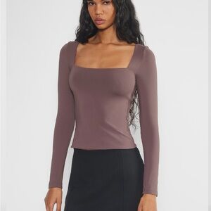 BNWOT Aritzia Contour Square Neck Long Sleeve